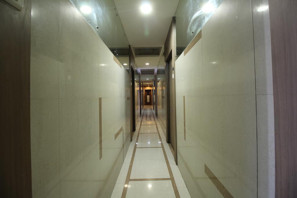 مومباي Hotel Samrat الغرفة الصورة