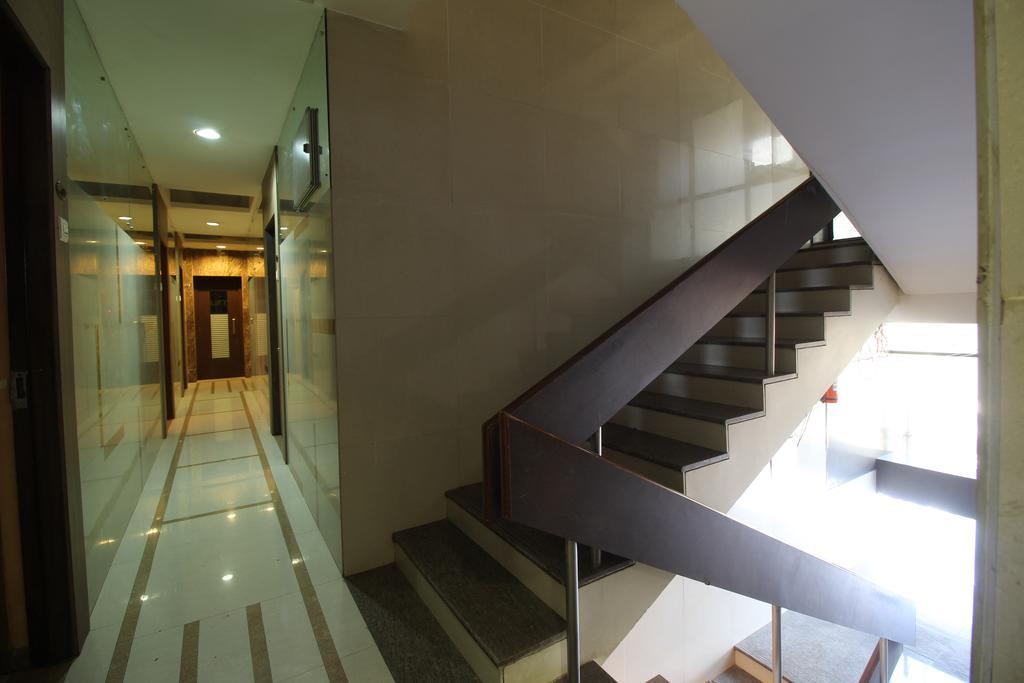 مومباي Hotel Samrat الغرفة الصورة