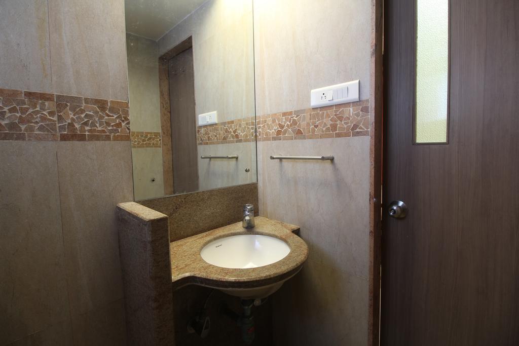 مومباي Hotel Samrat الغرفة الصورة