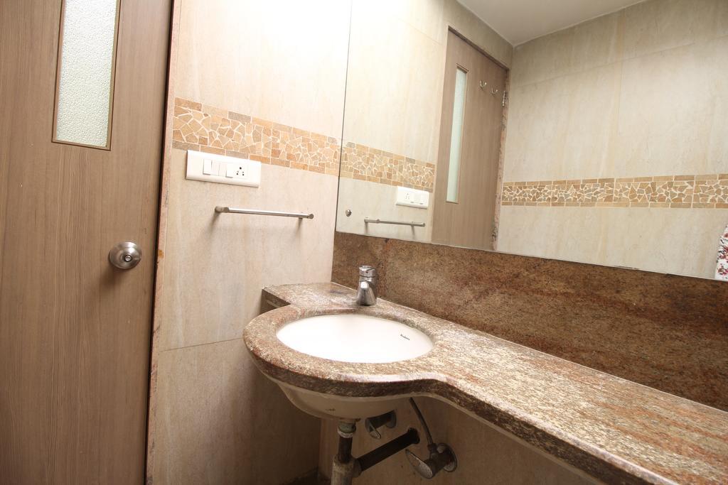 مومباي Hotel Samrat الغرفة الصورة