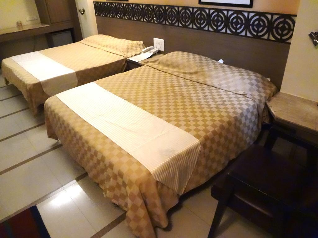 مومباي Hotel Samrat المظهر الخارجي الصورة